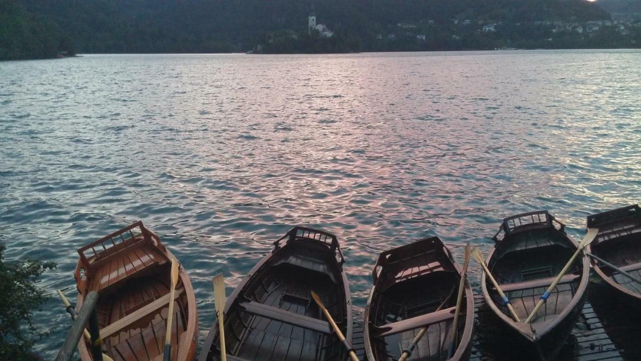 Pletna Lake View Apartment Bled Ngoại thất bức ảnh
